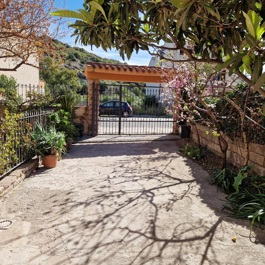 Appartamento Casa Vostra Bosa Luaran gambar