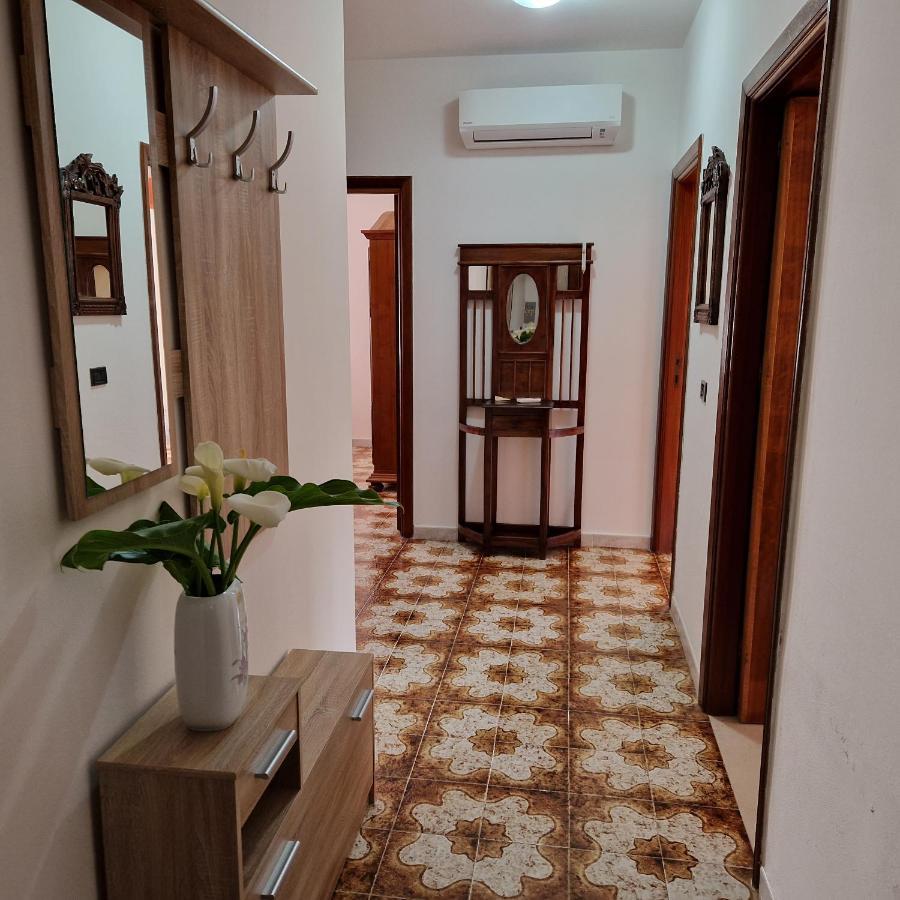 Appartamento Casa Vostra Bosa Luaran gambar